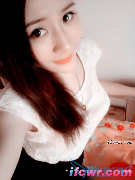 非诚勿扰21号女嘉宾刘晨露照片