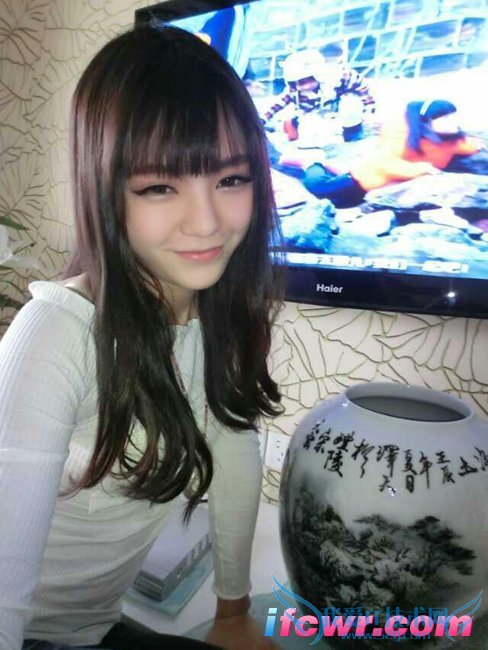 非诚勿扰12号女嘉宾欧阳泽天照片