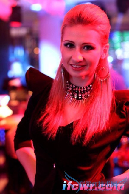 �ǳ�����5��Ů�α��������Ƭ