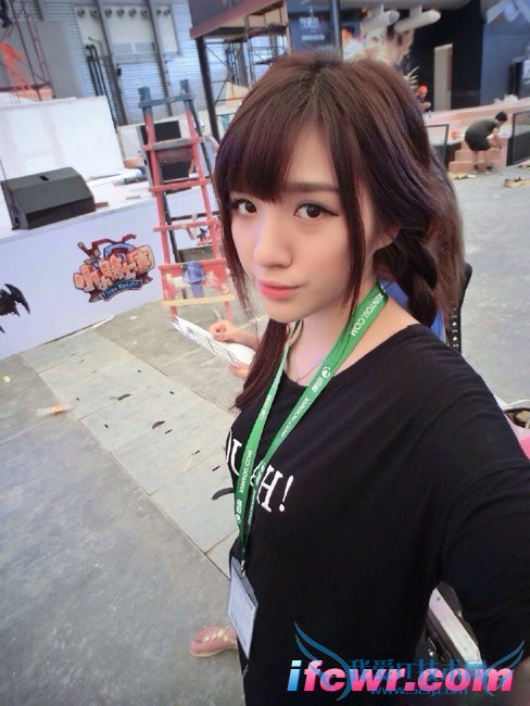 非诚勿扰14号女嘉宾高吉照片