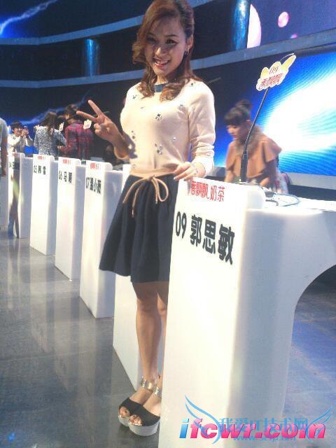 非诚勿扰9号女嘉宾郭思敏照片