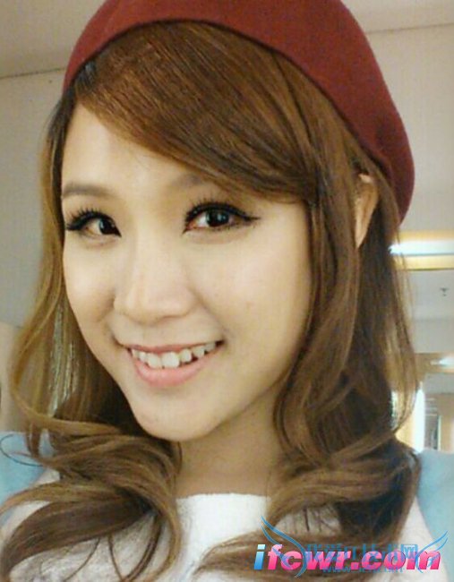 非诚勿扰9号女嘉宾郭思敏照片