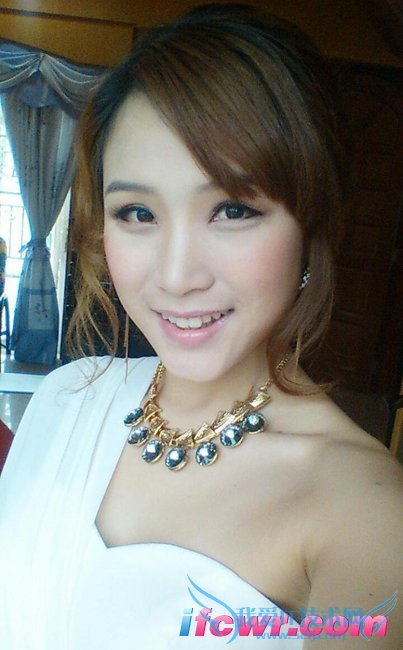 非诚勿扰9号女嘉宾郭思敏照片