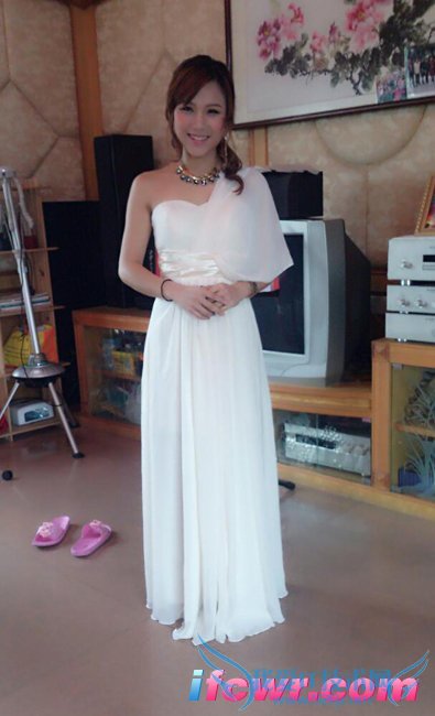 非诚勿扰9号女嘉宾郭思敏照片