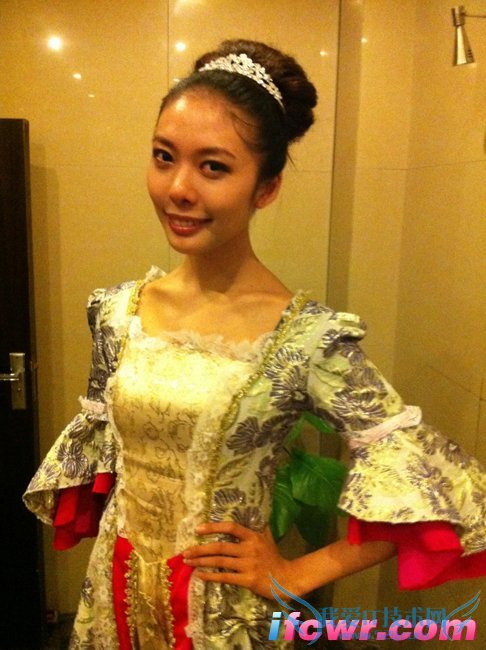 非诚勿扰17号女嘉宾叶亚馨照片