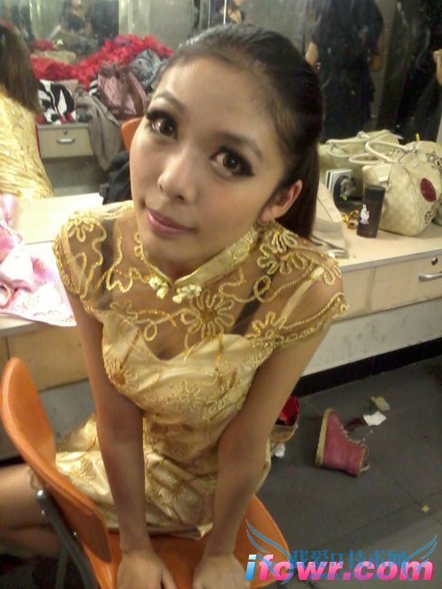 非诚勿扰17号女嘉宾叶亚馨照片