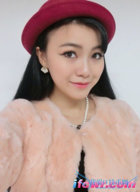 �ǳ�����Ů�α���ϼ��Ƭ