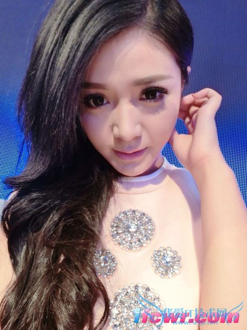 非诚勿扰16号女嘉宾宋雨燕照片