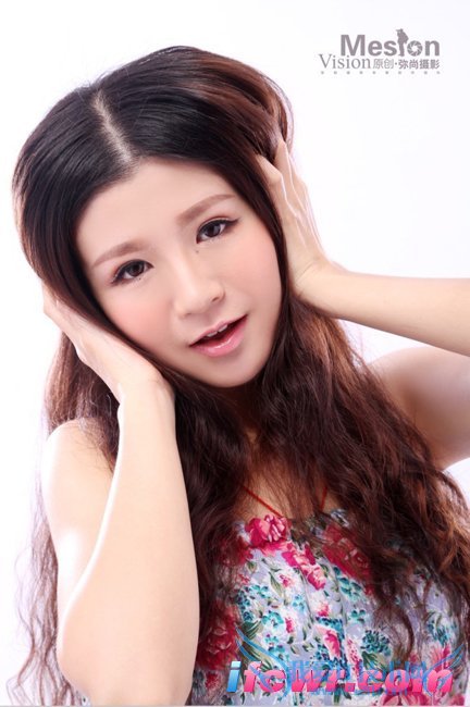 非诚勿扰24号女嘉宾胡小丹照片