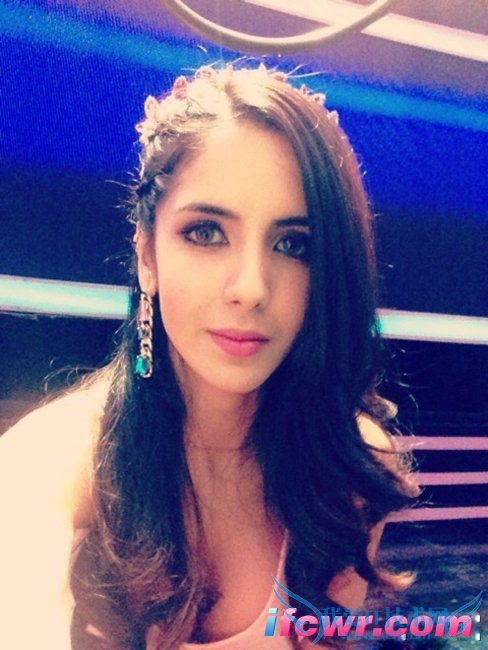 非诚勿扰18号女嘉宾安娜照片