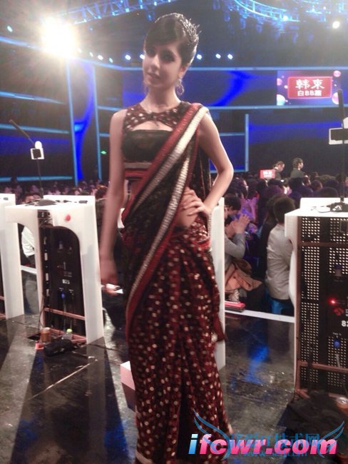 非诚勿扰18号女嘉宾安娜照片