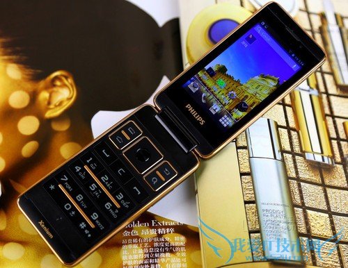 图为 飞利浦W9588