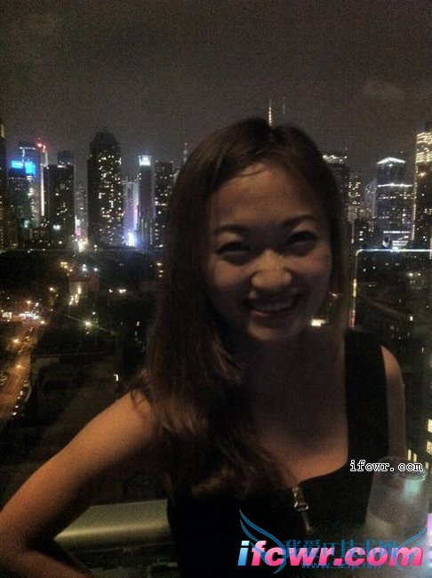 非诚勿扰4号女嘉宾刘瓅照片