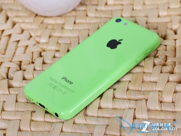图为 苹果iPhone 5c