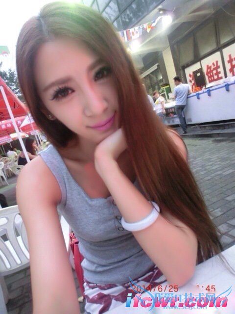 非诚勿扰22号女嘉宾张蔷照片