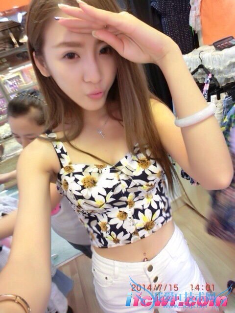 非诚勿扰22号女嘉宾张蔷照片