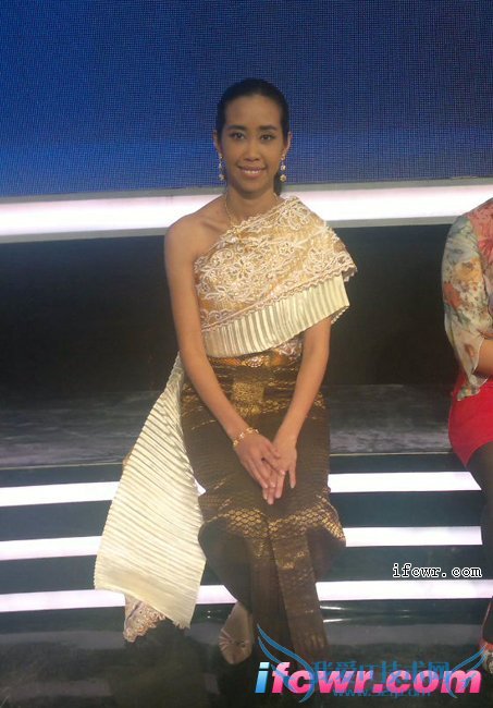 非诚勿扰女嘉宾杨琳照片