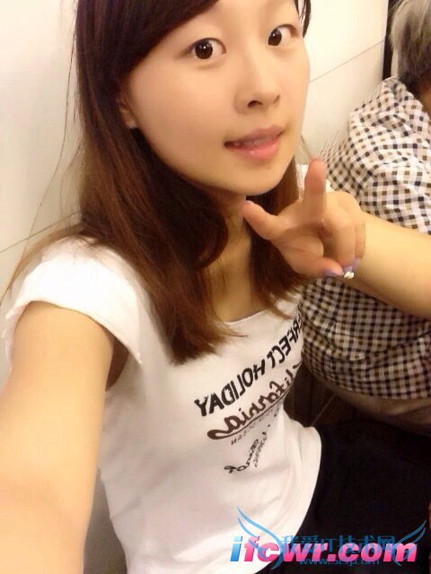 非诚勿扰女嘉宾许宁燕照片