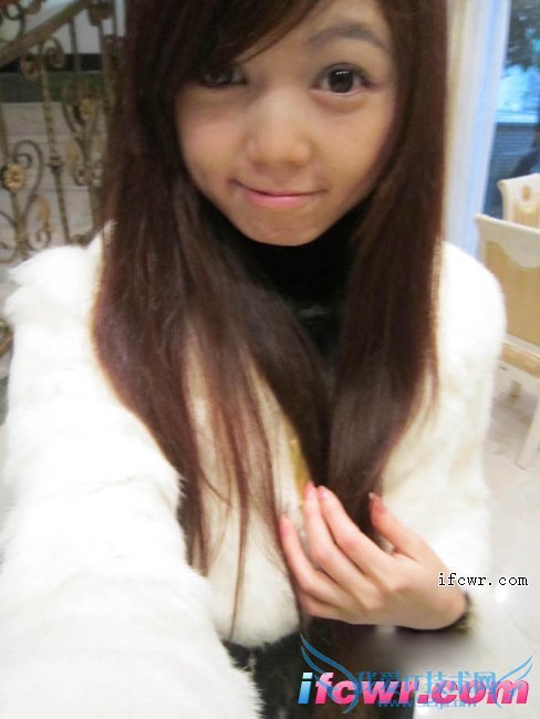 非诚勿扰4号女嘉宾华婷婷照片