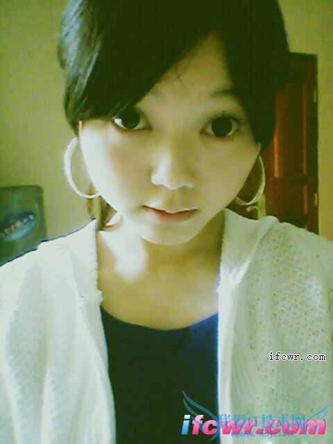 非诚勿扰4号女嘉宾华婷婷照片