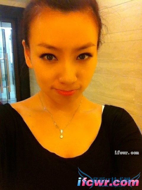 非诚勿扰8号女嘉宾宋伊妮照片