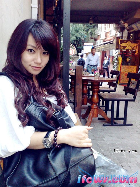 非诚勿扰8号女嘉宾宋伊妮照片