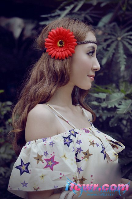 非诚勿扰4号女嘉宾那虹照片