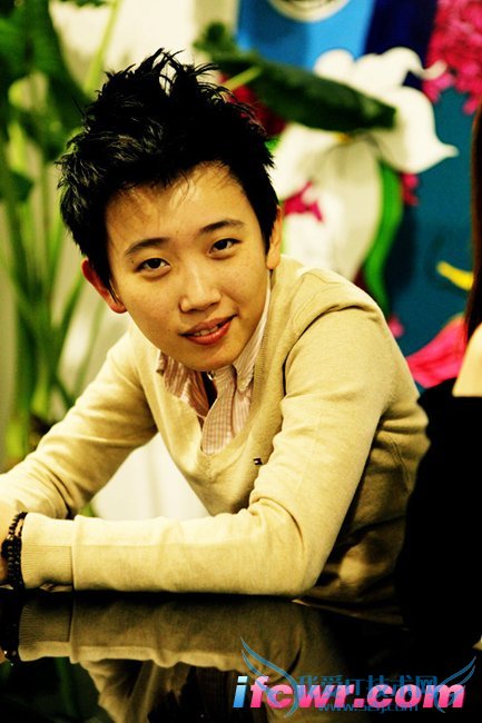 非诚勿扰8号女嘉宾吴心蕊照片