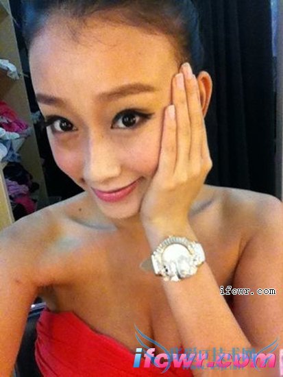 非诚勿扰13号女嘉宾李璐照片