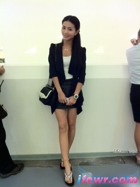 非诚勿扰13号女嘉宾李璐照片