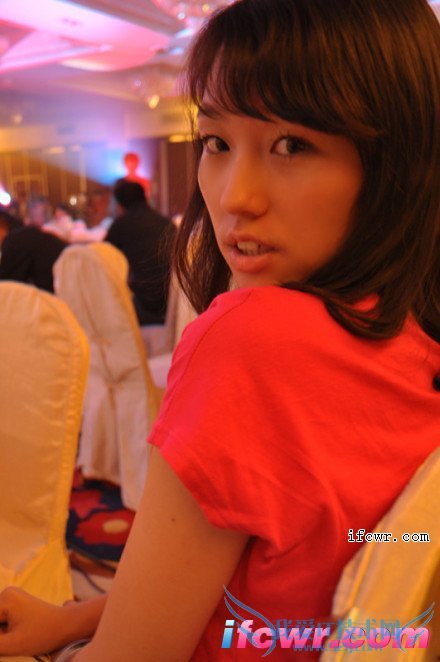 非诚勿扰6号女嘉宾郑雅琼照片