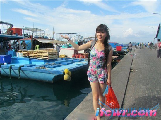 非诚勿扰5号女嘉宾尹佳照片