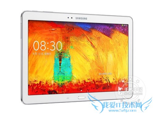 图为 三星P600 正面