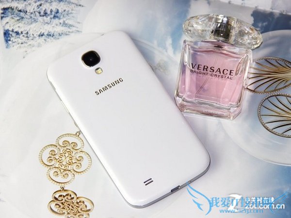 图为 三星GALAXY S4