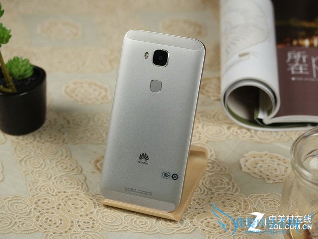 90%金属占比双4G华为G7 Plus报价2099