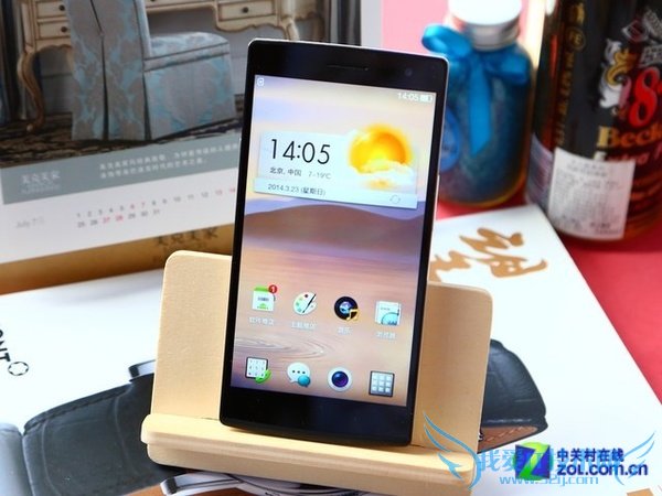 图为 标准版OPPO Find 7