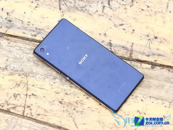 图为联通3G版索尼 Xperia Z2