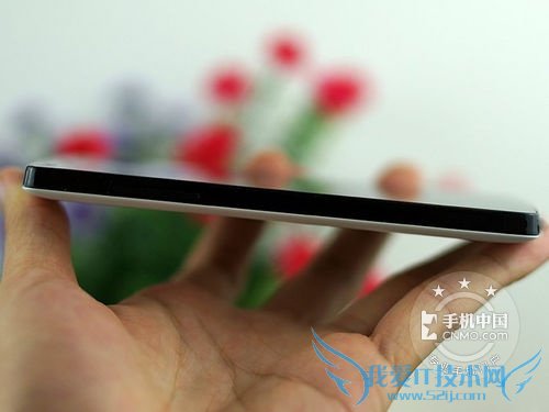 图为 LG nexus5 侧面