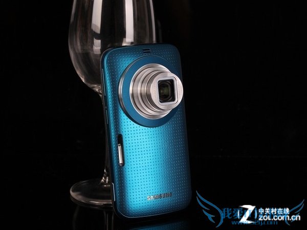 图为三星Galaxy K Zoom