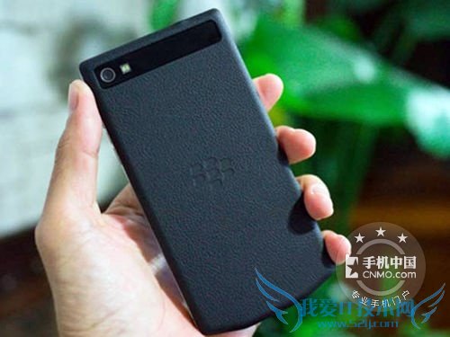 黑莓 P9982 背面图