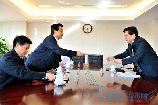 24գʮһѲ鳤ŻΪ򻪵缯ŵǡ³ƽѲӷļ