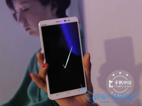 图为:vivo Xplay3S 正面