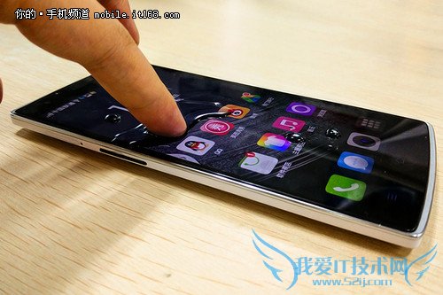 ▲在浴室里接电话不是问题