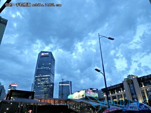 ▲南方的天空总是阴晴不定(照片BY一加手机)