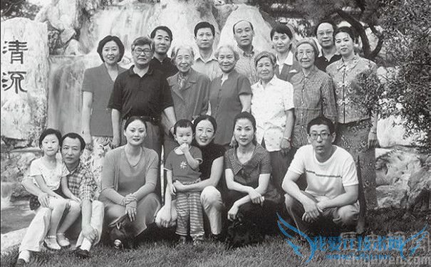 王光美的家族成员 王光美的父亲母亲是谁 王光美的家族成员 王光美的父亲母亲是谁