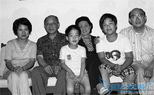 张学良的简介 张学良为什么不抵抗 张学良的简介 张学良为什么不抵抗