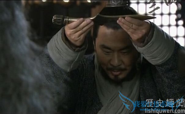 曹操刺杀董卓 曹操刺杀董卓