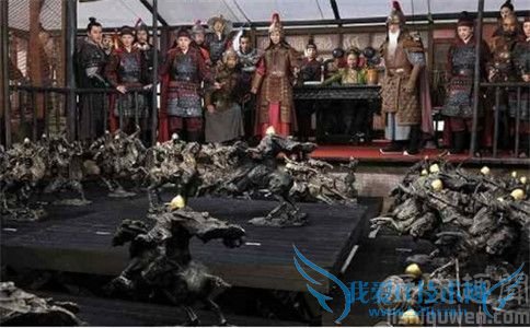 铁鞭王呼延赞 呼延赞打不过穆桂英 铁鞭王呼延赞 呼延赞打不过穆桂英