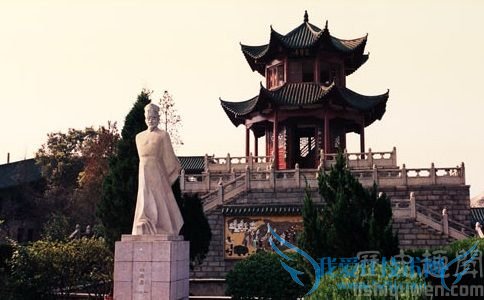 白居易被称为什么 白居易的诗 白居易被称为什么 白居易的诗