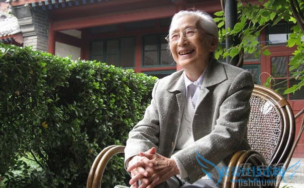 姚依林的简介 姚依林的妻儿是谁 姚依林的简介 姚依林的妻儿是谁